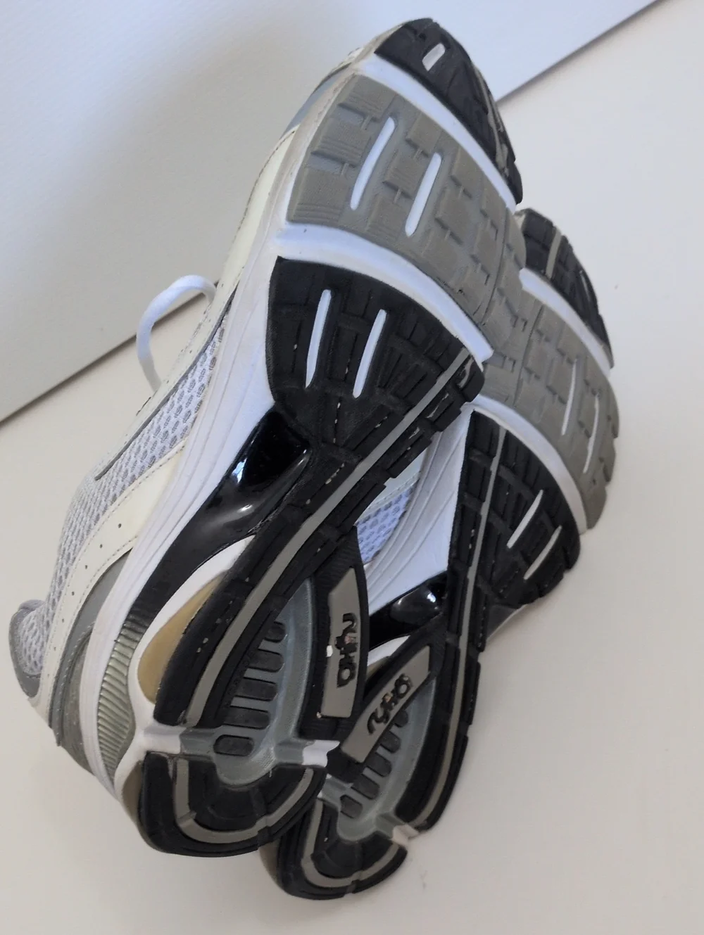 Ryka Women's Radiant Walking Shoes - White - 8.5